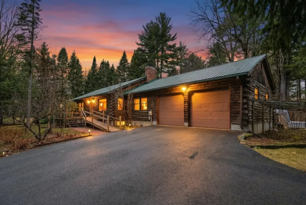 171 Crawley Falls Road Brentwood NH 03833