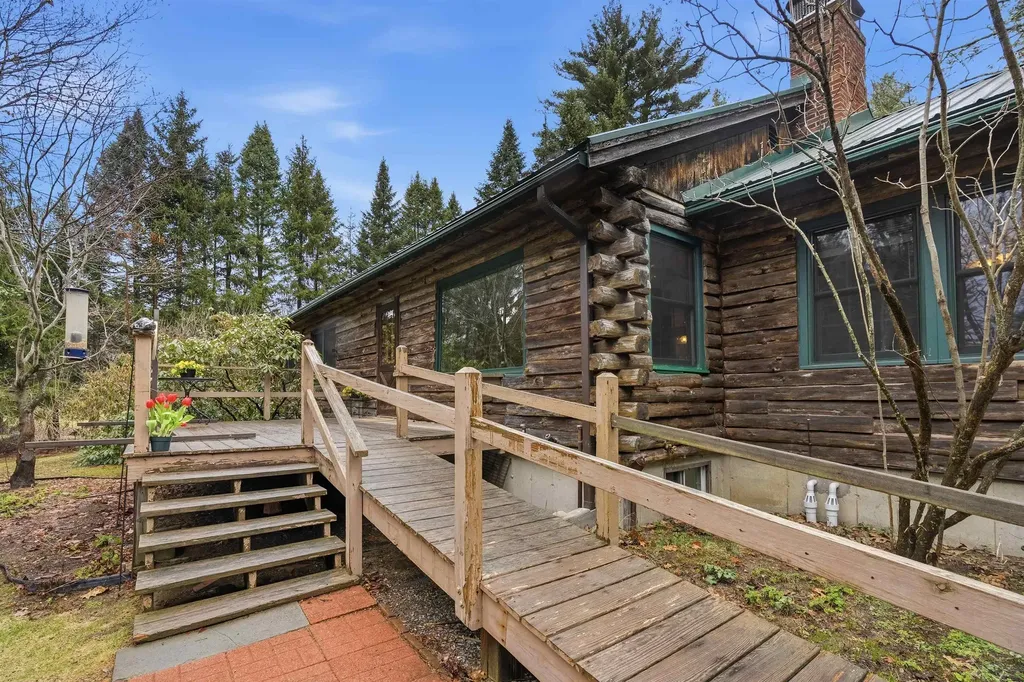 171 Crawley Falls Road Brentwood NH 03833