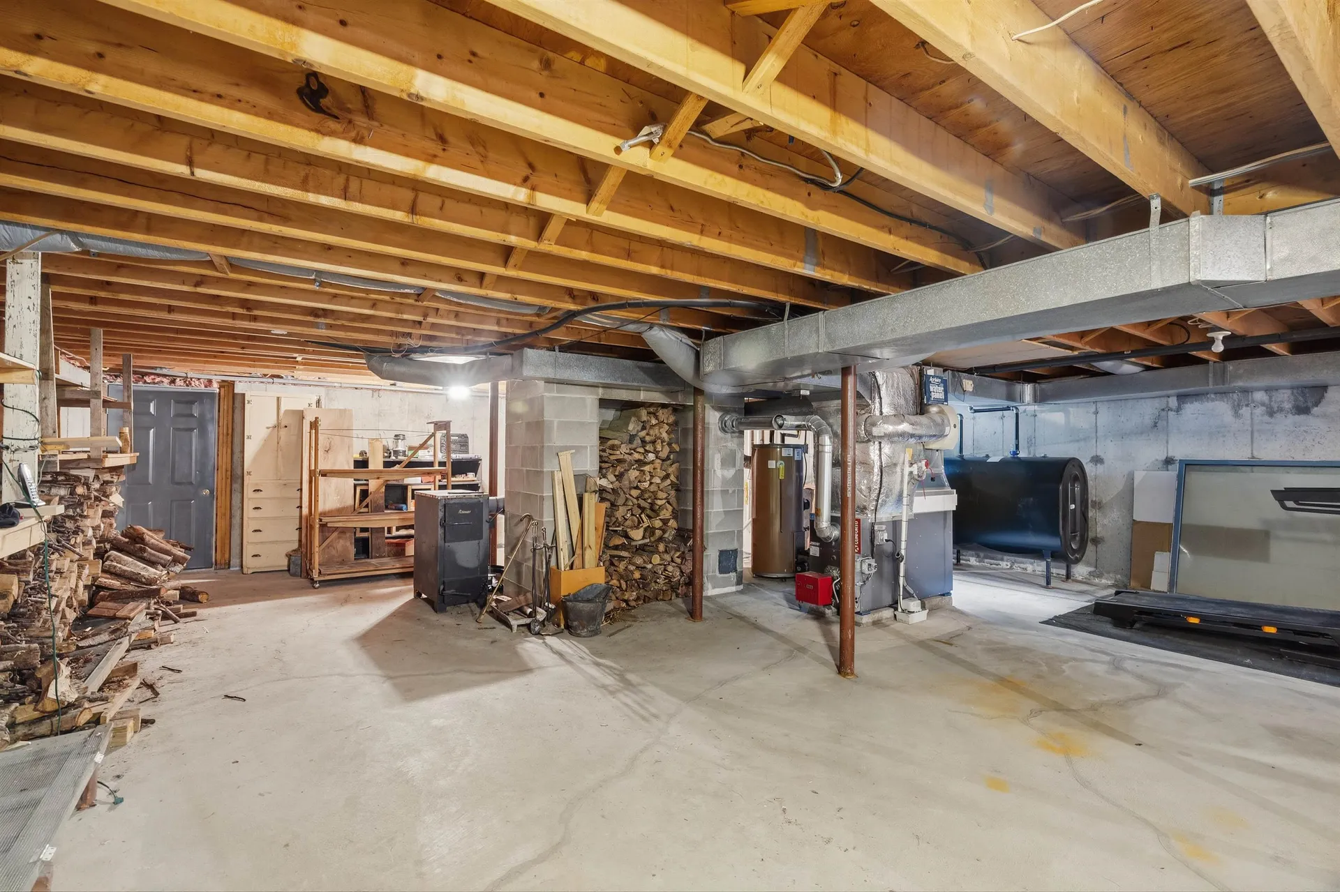 171 Crawley Falls Road Brentwood NH 03833