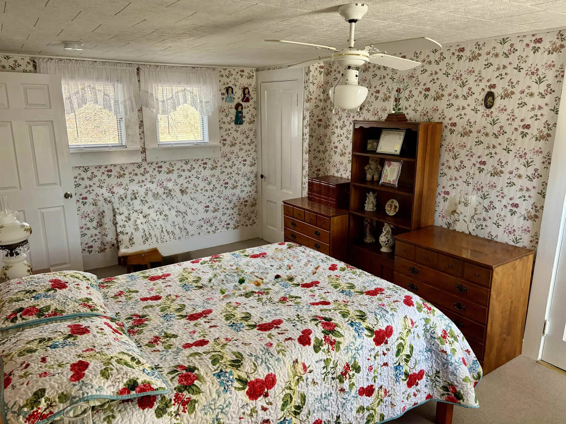 141 Main Street Colebrook NH 03576