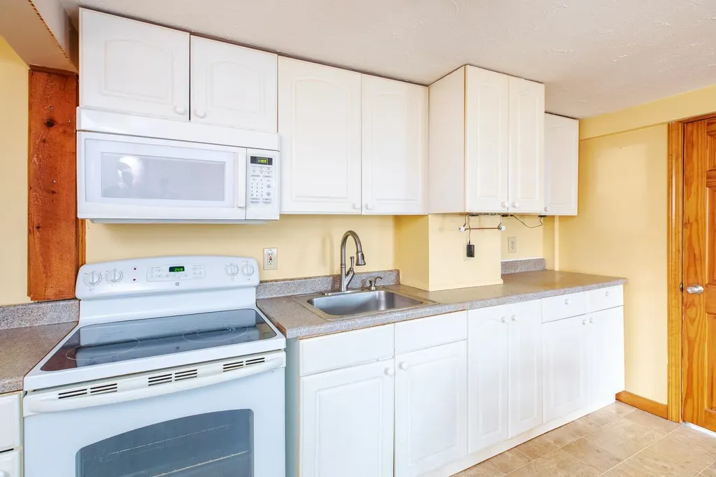 359 Ocean Boulevard Hampton NH 03842