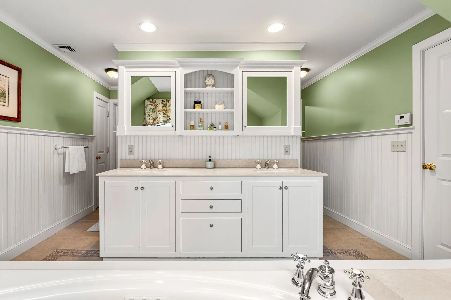 17 Canterbury Lane Bedford NH 03110