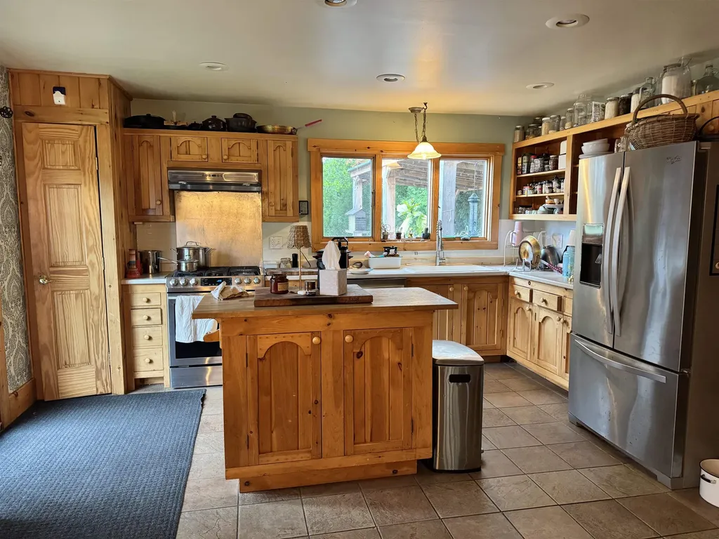 217 Ferry Road Ferrisburgh VT 05491