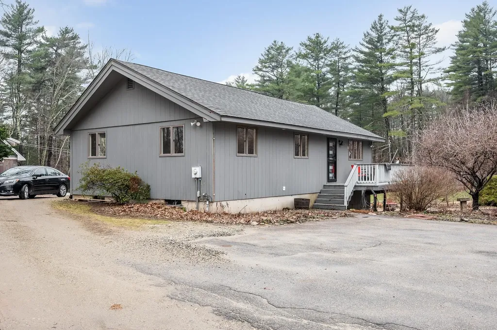 117 Stage Road Hampstead NH 03841