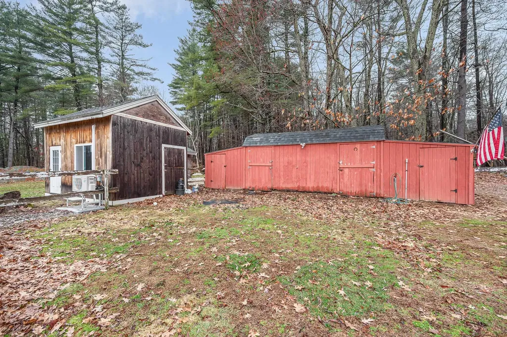 117 Stage Road Hampstead NH 03841