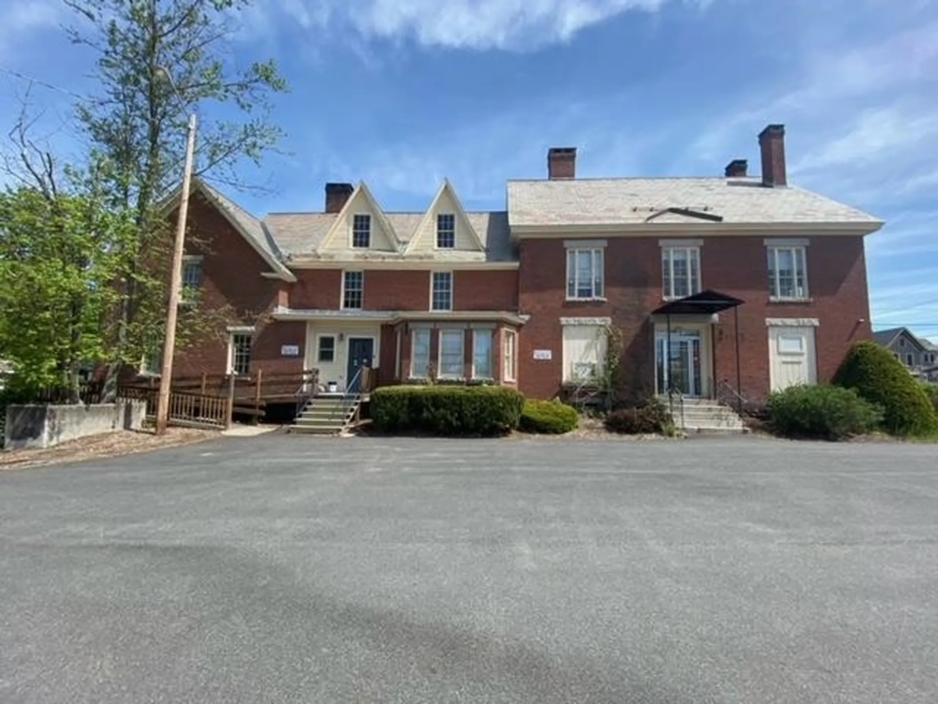 109 Pleasant Street Claremont NH 03743