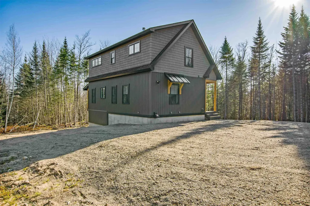131 Mountain View Road Stark NH 03582