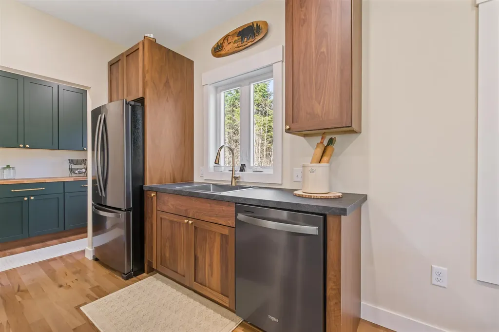 131 Mountain View Road Stark NH 03582