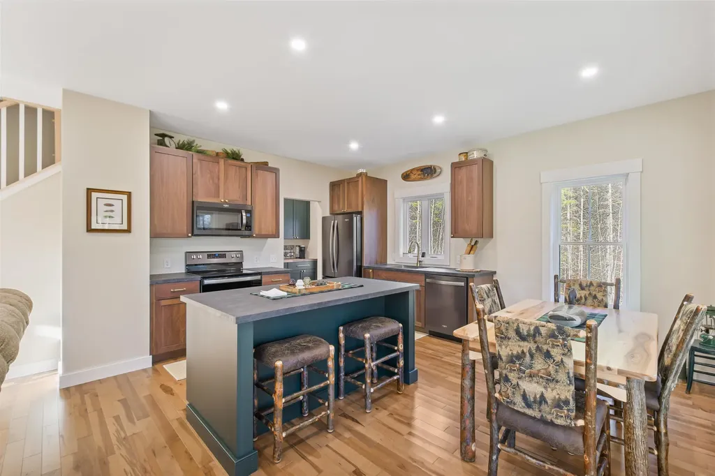131 Mountain View Road Stark NH 03582