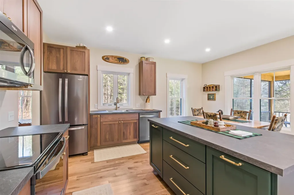 131 Mountain View Road Stark NH 03582