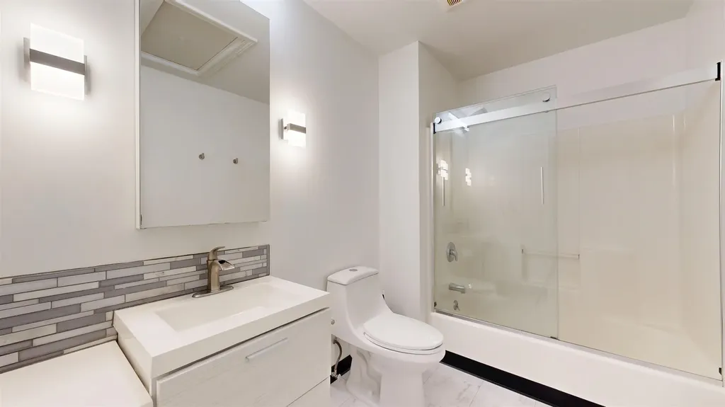 106 East Redrock Drive Burlington VT 05401
