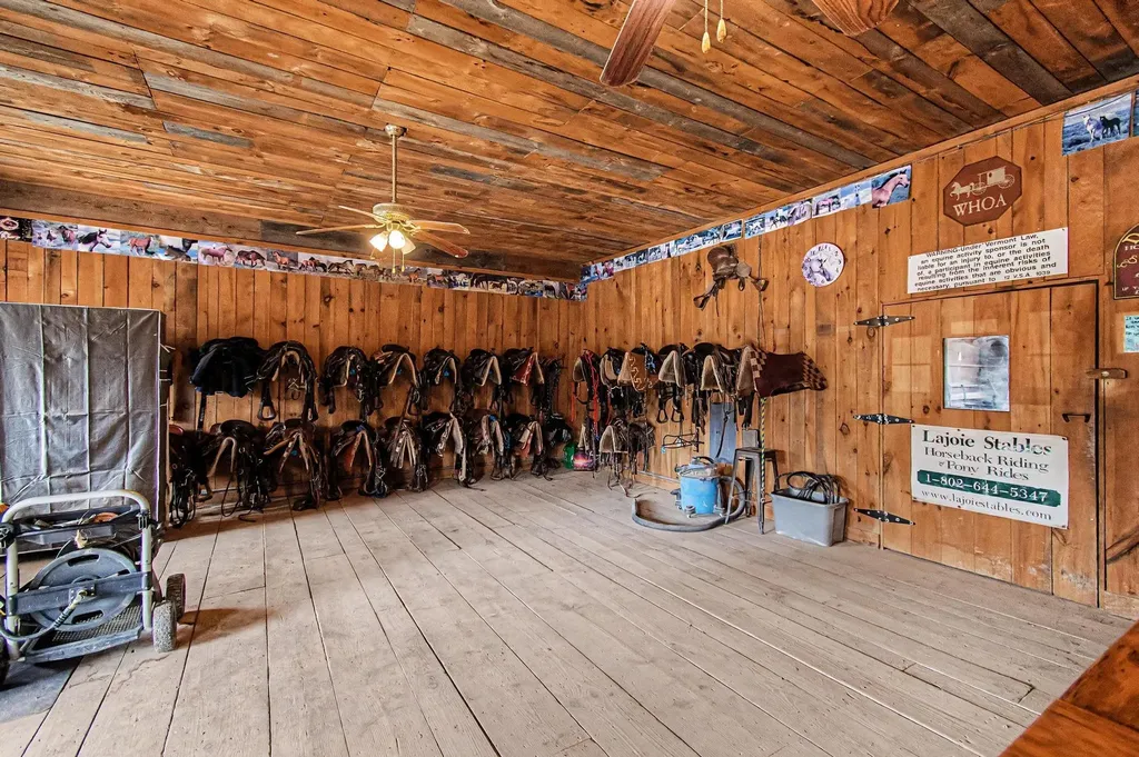 984 Pollander Road Cambridge VT 05464