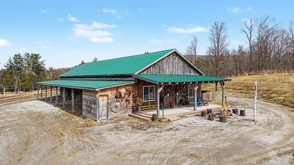 984 Pollander Road Cambridge VT 05464