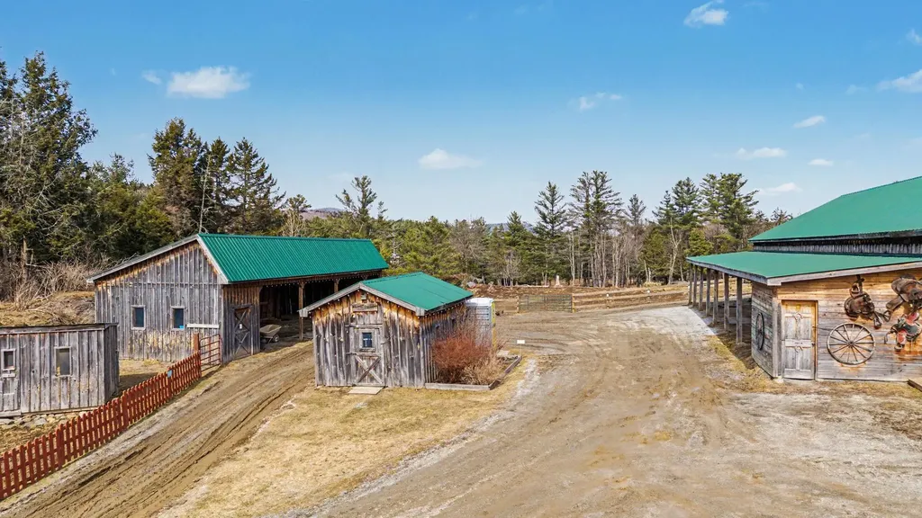 984 Pollander Road Cambridge VT 05464