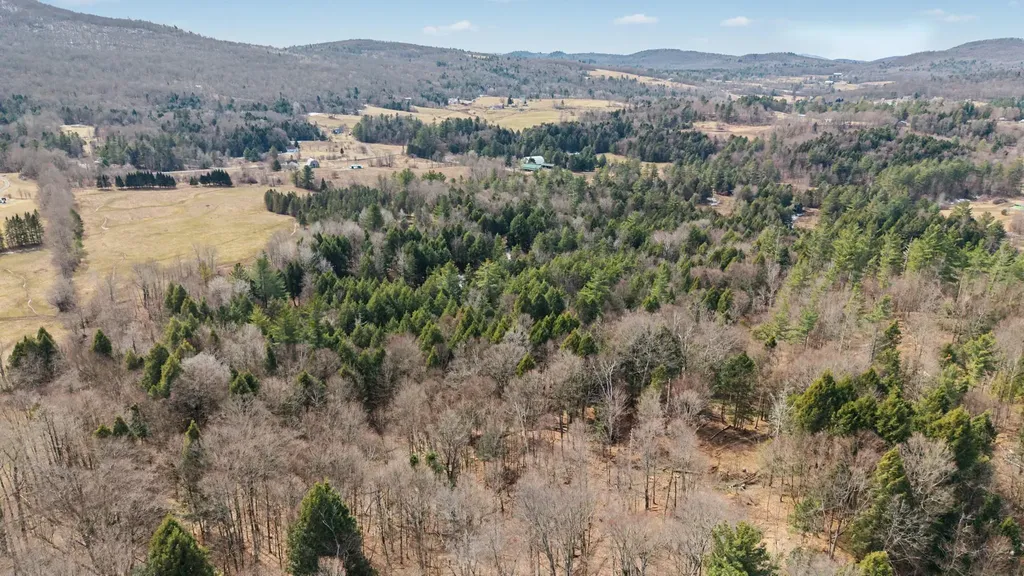 984 Pollander Road Cambridge VT 05464