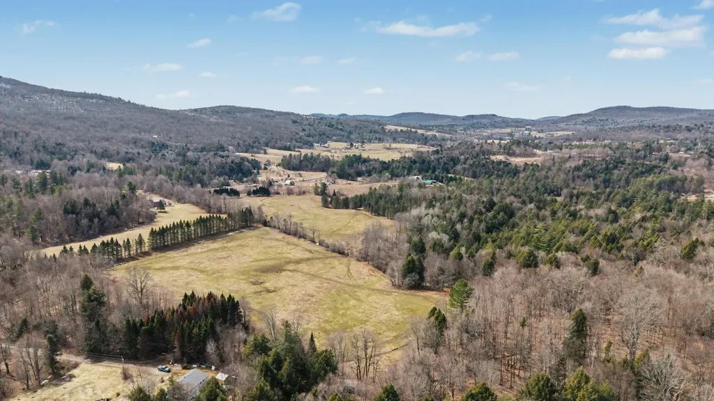 984 Pollander Road Cambridge VT 05464