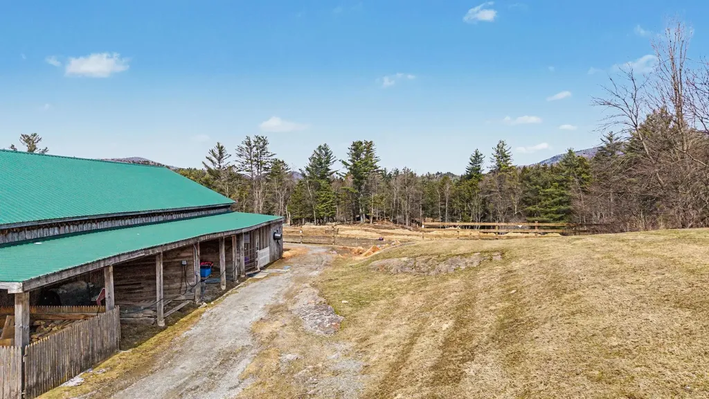 984 Pollander Road Cambridge VT 05464