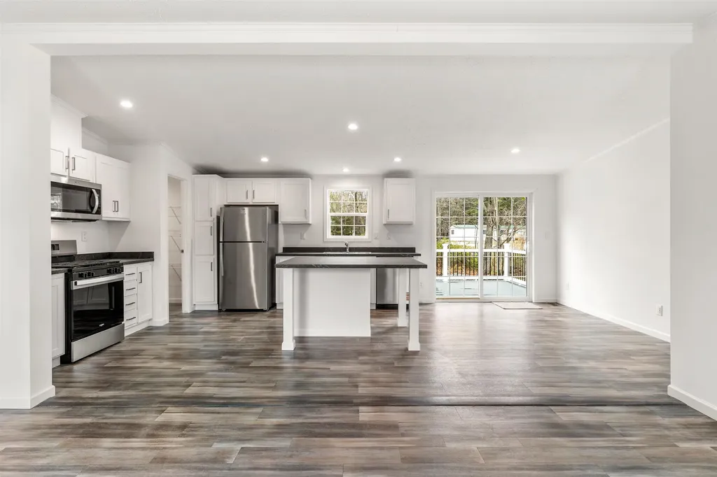 18 Martin Road Deering NH 03244