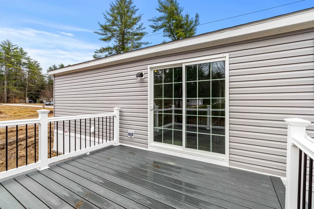 18 Martin Road Deering NH 03244