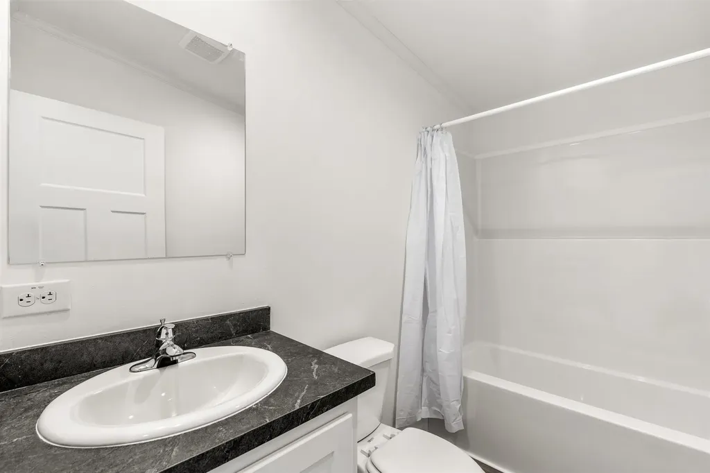 18 Martin Road Deering NH 03244