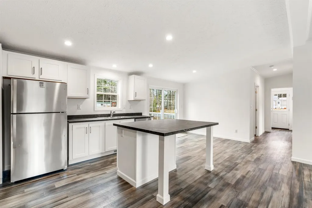 18 Martin Road Deering NH 03244