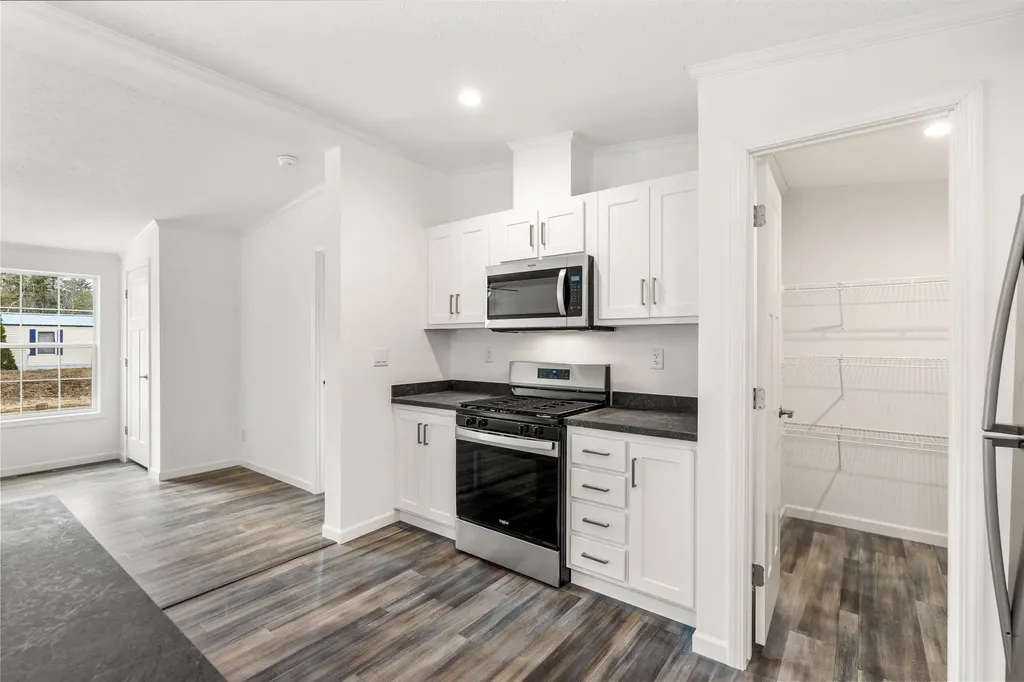 18 Martin Road Deering NH 03244