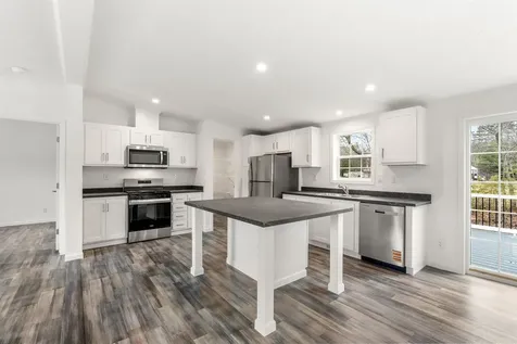 18 Martin Road Deering NH 03244