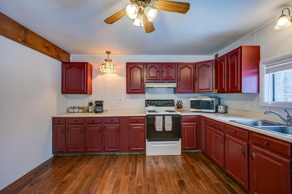 151 A-b Mill Street Conway NH 03813