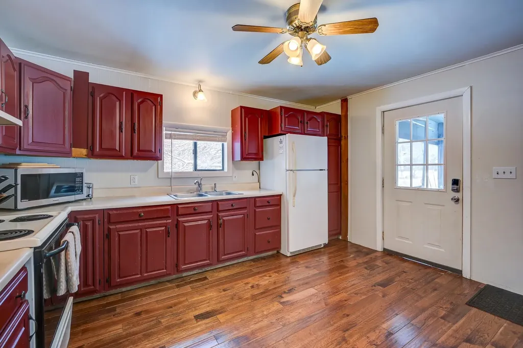 151 A-b Mill Street Conway NH 03813