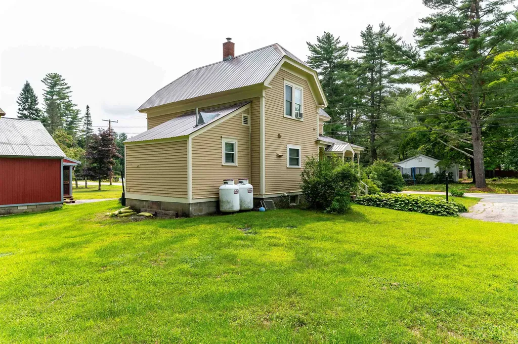 151 A-b Mill Street Conway NH 03813