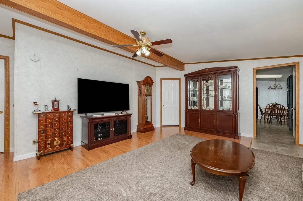 11 Falkland Lane Rochester NH 03867