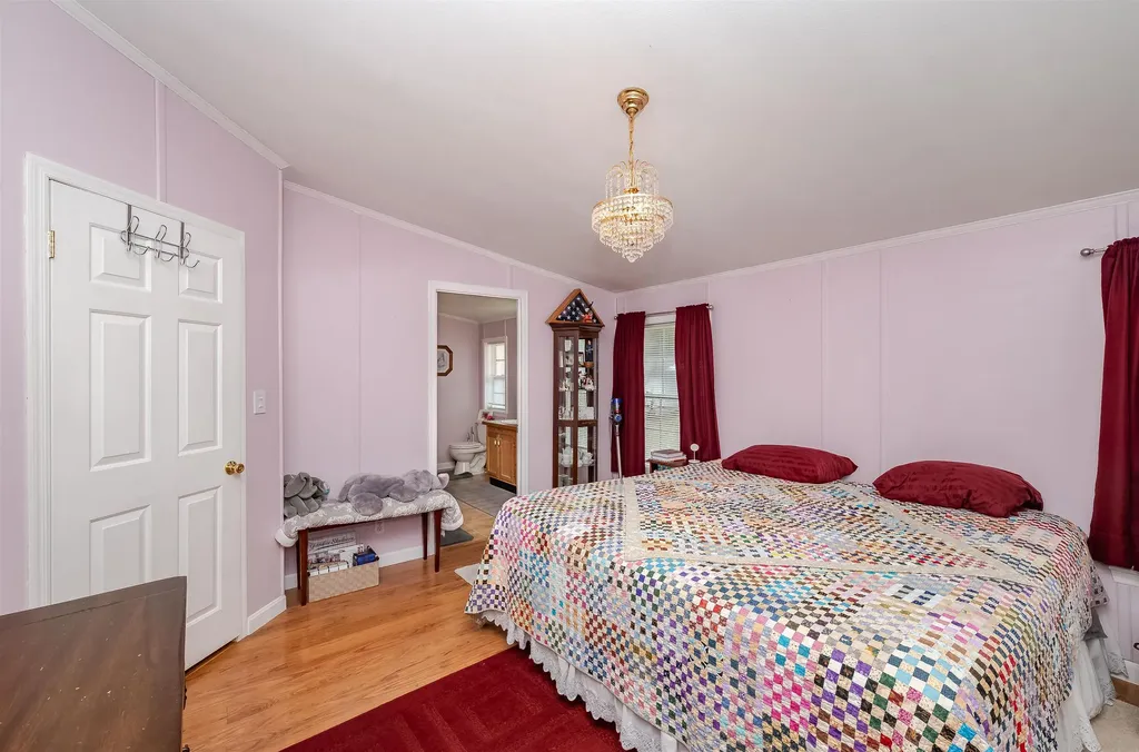 11 Falkland Lane Rochester NH 03867
