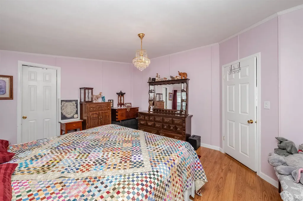 11 Falkland Lane Rochester NH 03867