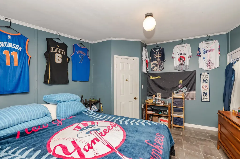 11 Falkland Lane Rochester NH 03867