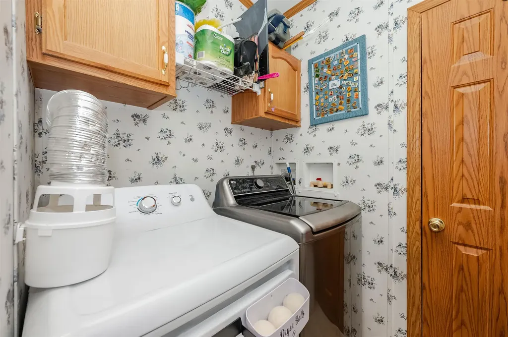 11 Falkland Lane Rochester NH 03867