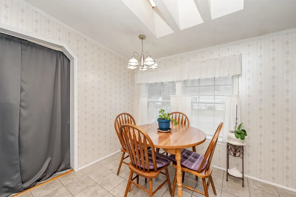 11 Falkland Lane Rochester NH 03867