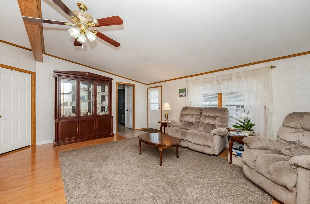 11 Falkland Lane Rochester NH 03867