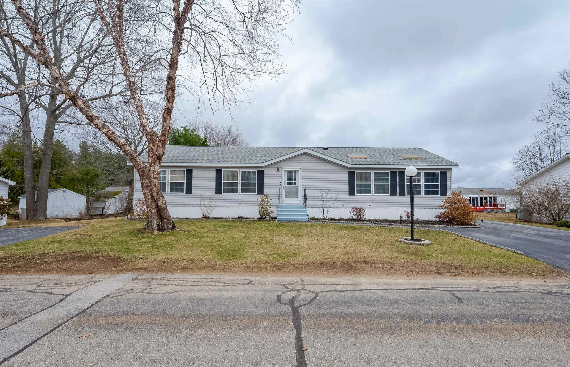 11 Falkland Lane Rochester NH 03867