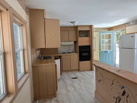 10 Darren Drive Raymond NH 03077