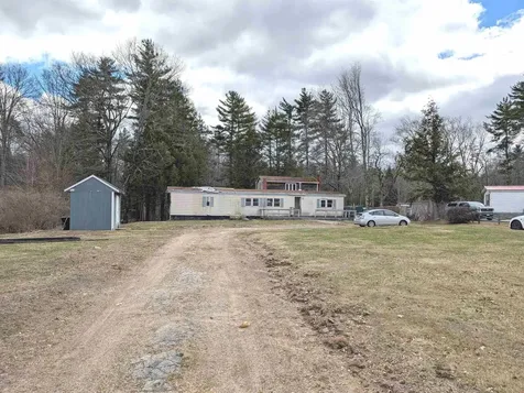 10 Darren Drive Raymond NH 03077