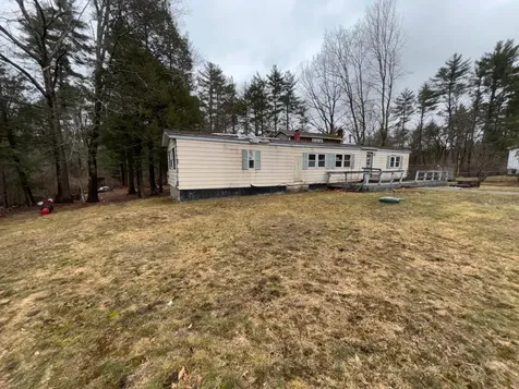10 Darren Drive Raymond NH 03077