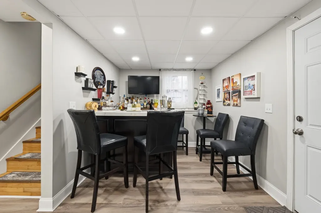 6 Clyde Road York ME 03909