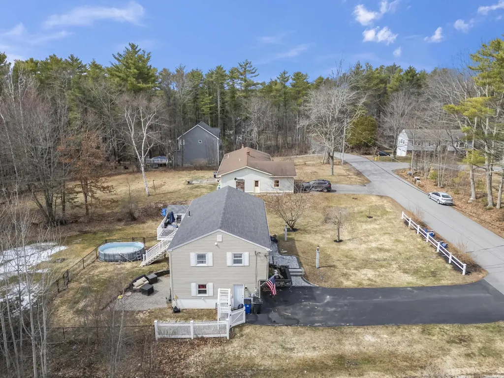 6 Clyde Road York ME 03909