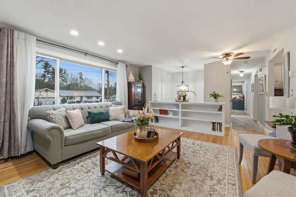 6 Clyde Road York ME 03909