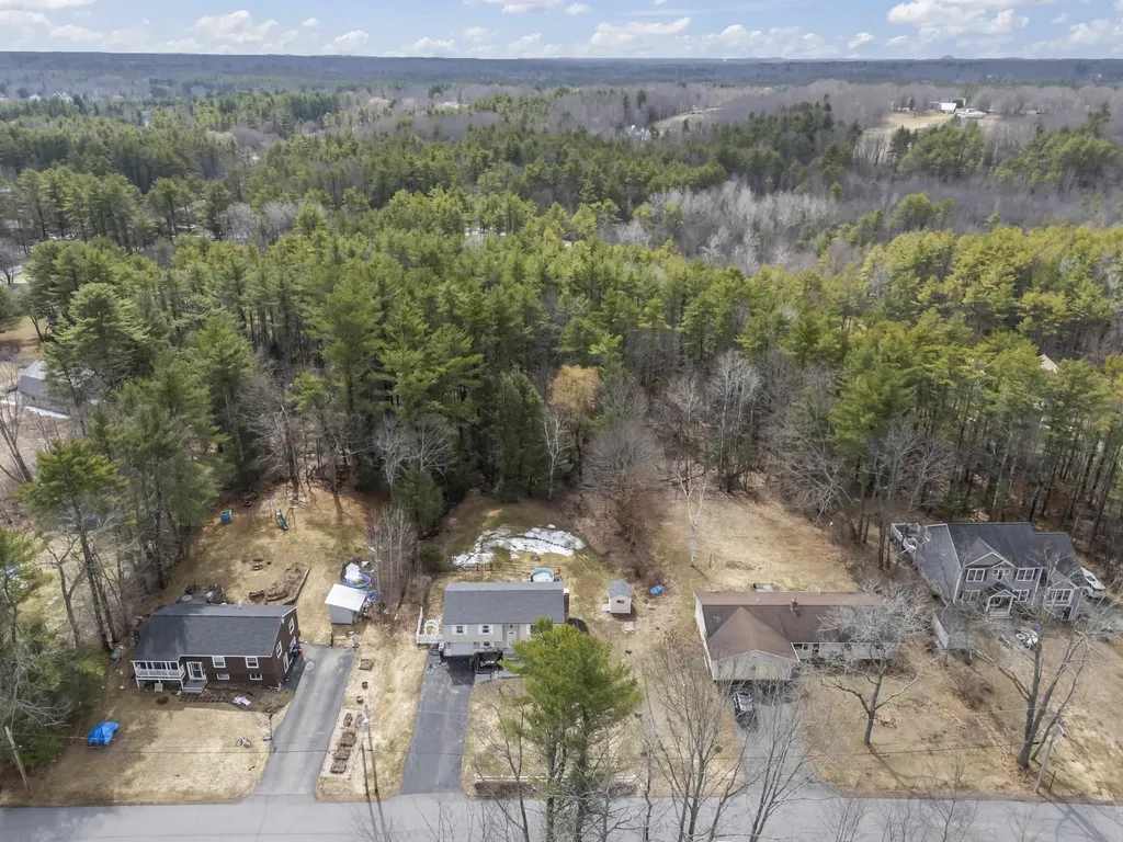 6 Clyde Road York ME 03909