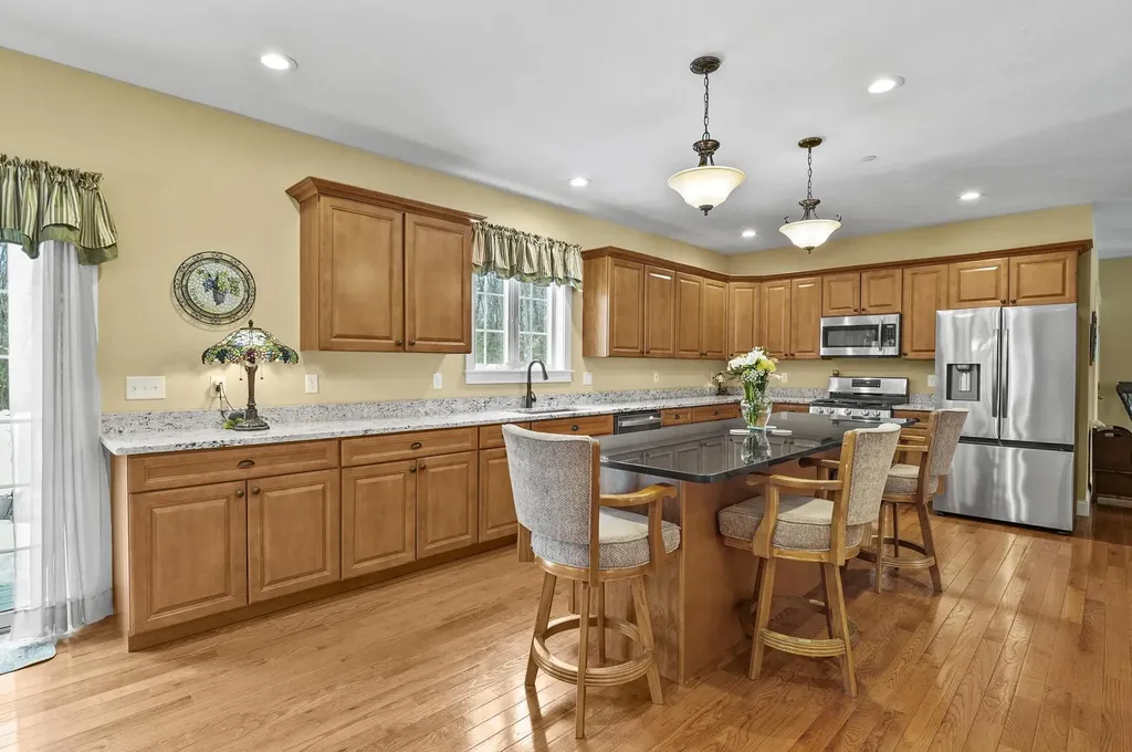 7 Lefevre Drive Kingston NH 03848