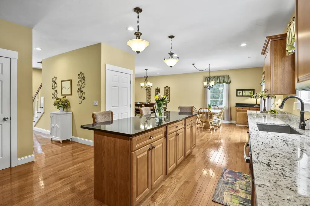 7 Lefevre Drive Kingston NH 03848