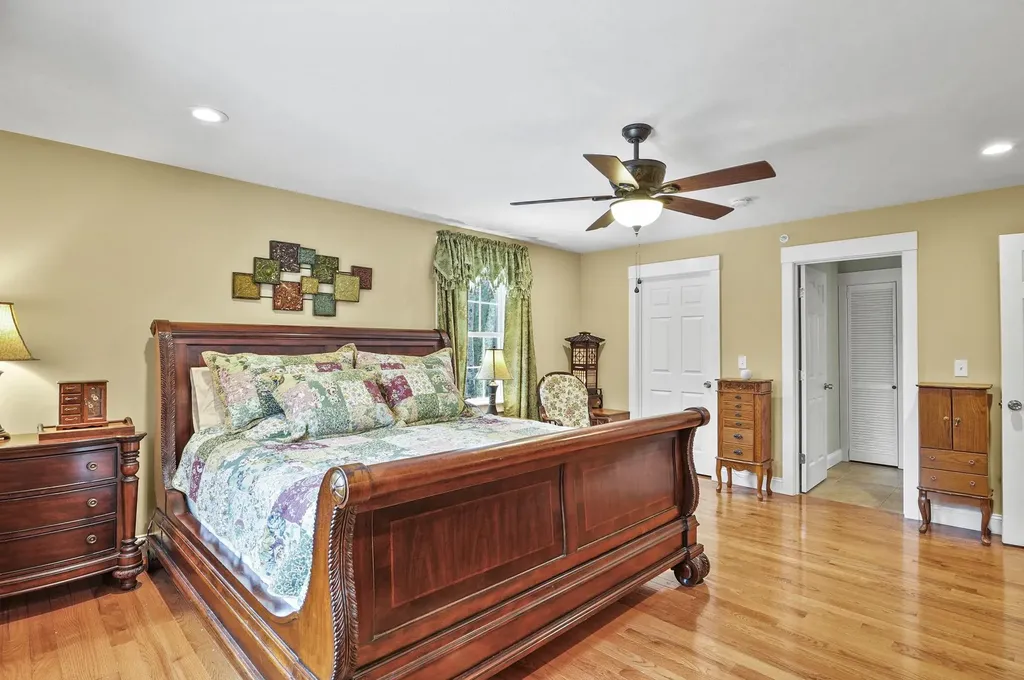 7 Lefevre Drive Kingston NH 03848