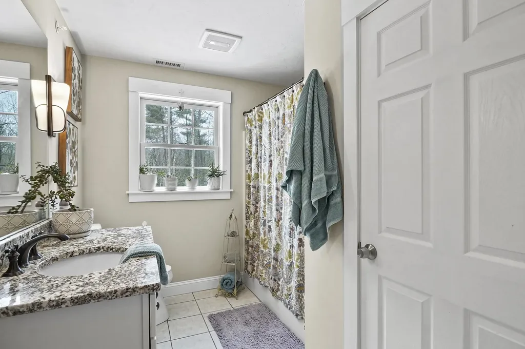 7 Lefevre Drive Kingston NH 03848