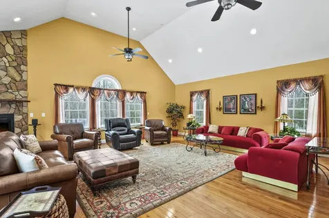 7 Lefevre Drive Kingston NH 03848